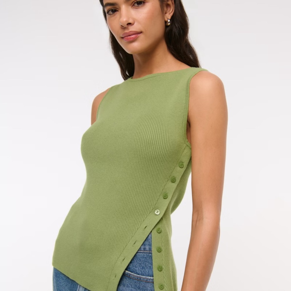 NWT Abercrombie & Fitch Olive Green Asymmetric Ribbed Knit Tank Top Size L